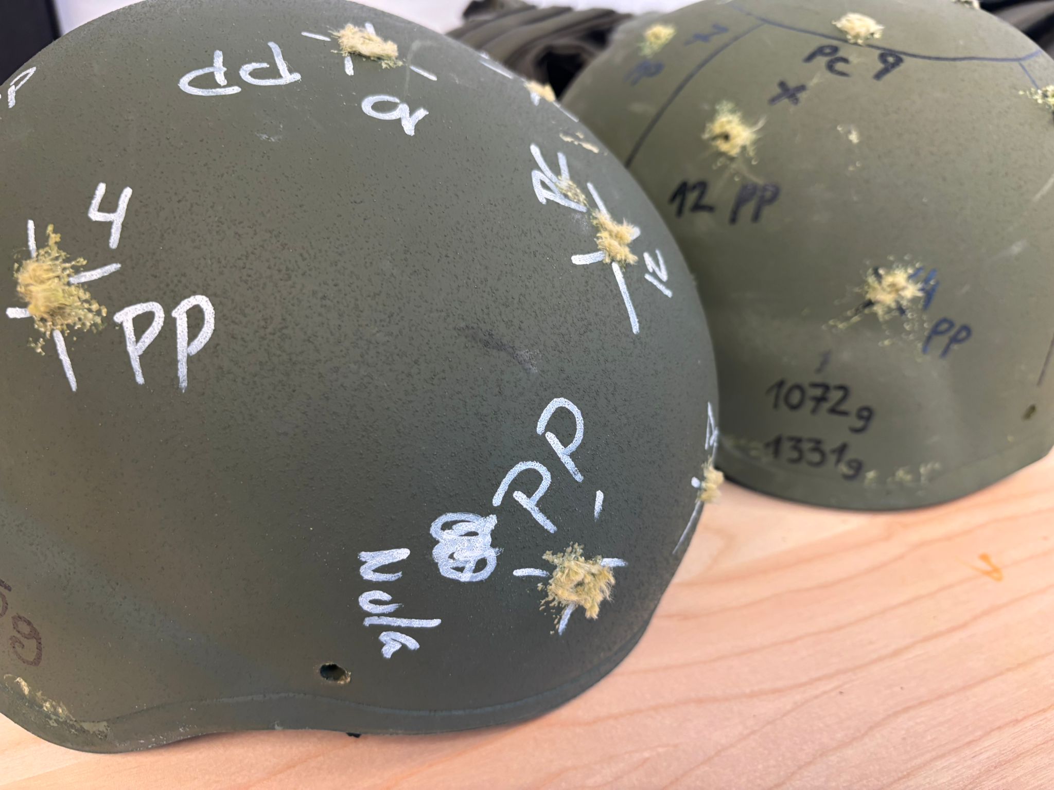 Bruņuķivere pēc kvalitātes pārbaudes